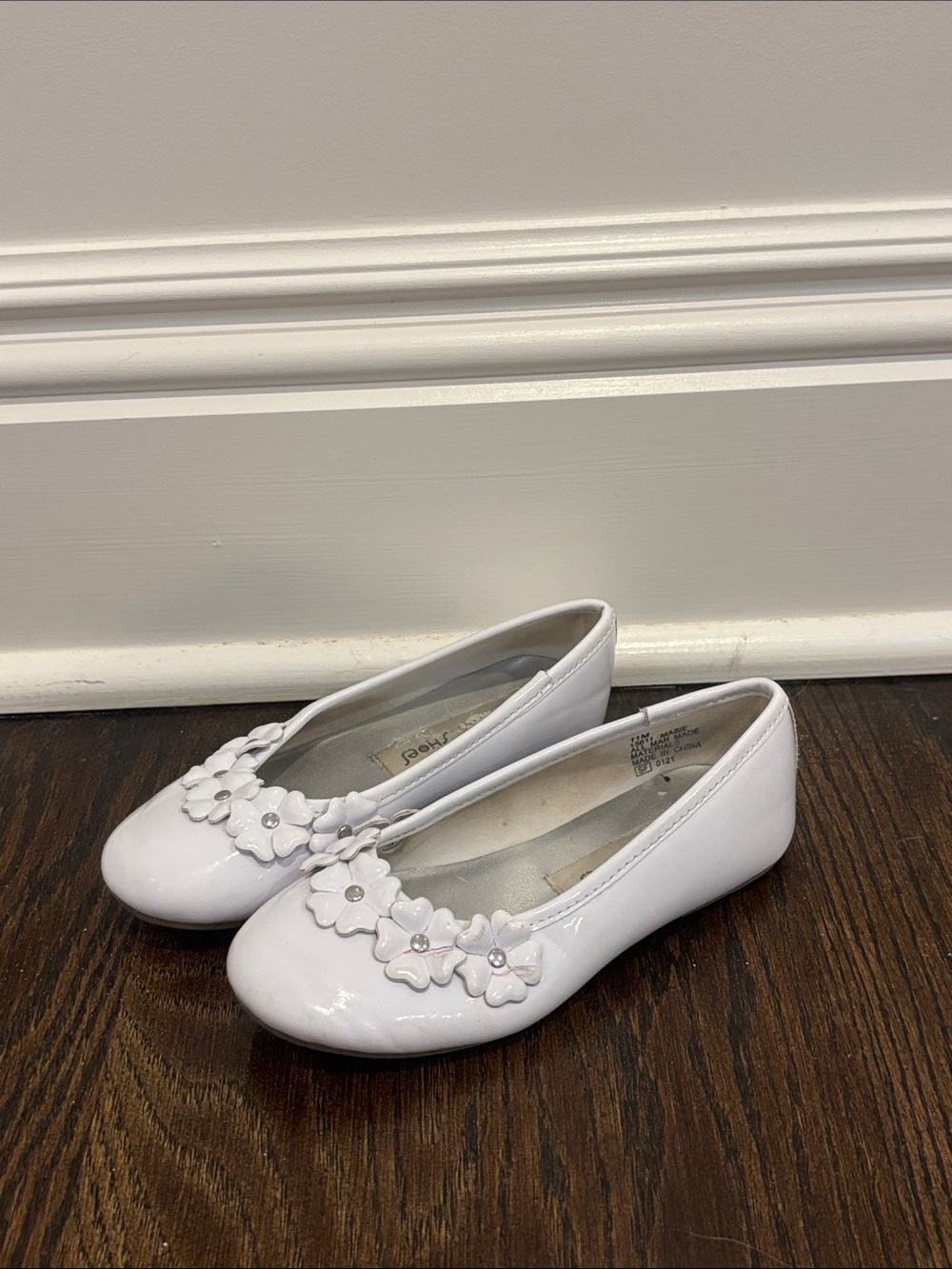 Rachel Shoes Girls White Patent Floral Ballet Flats Size 11